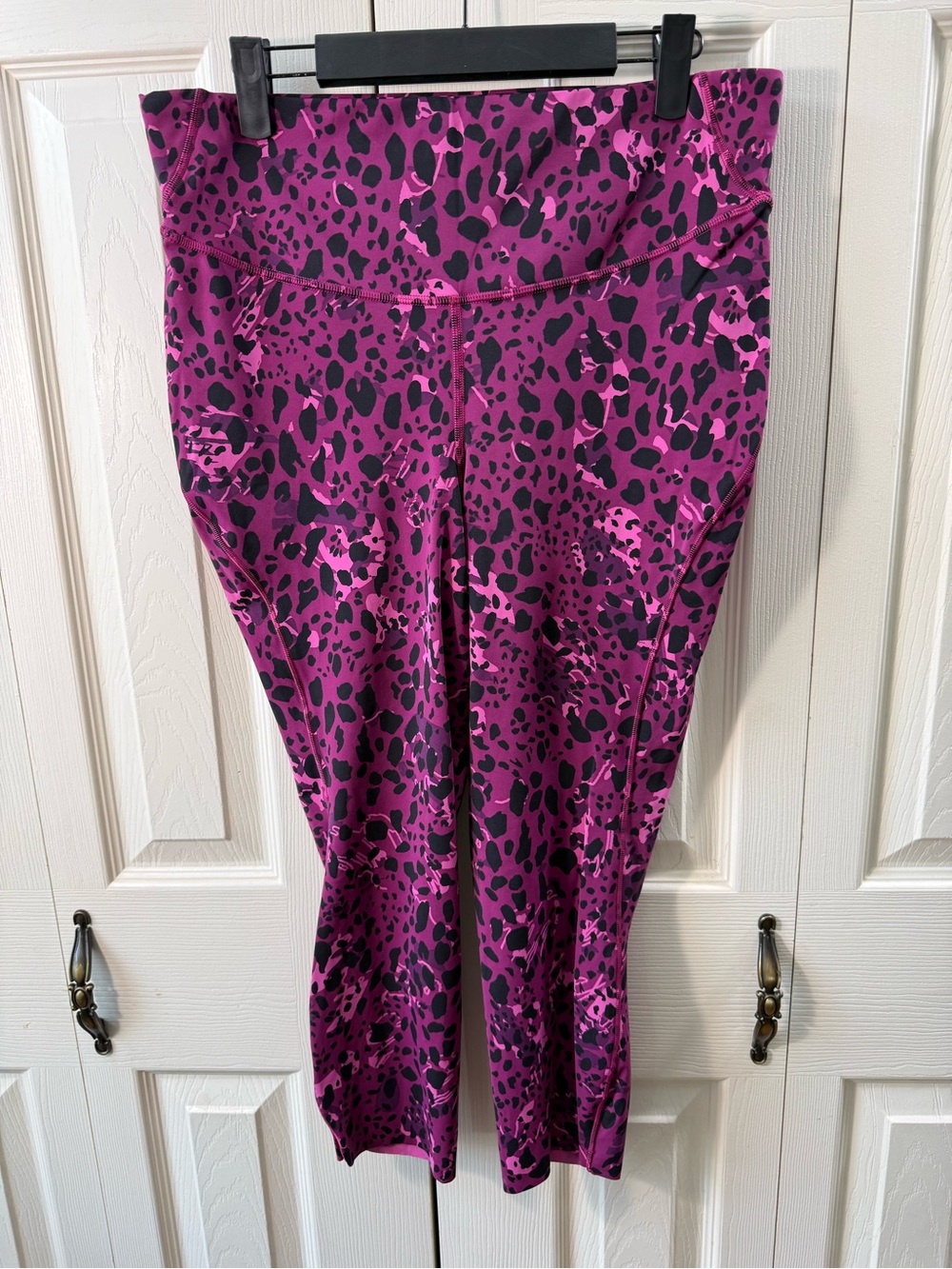Lululemon Base Pace High-Rise Running Tights Cheetah Print Purple Black Size 12